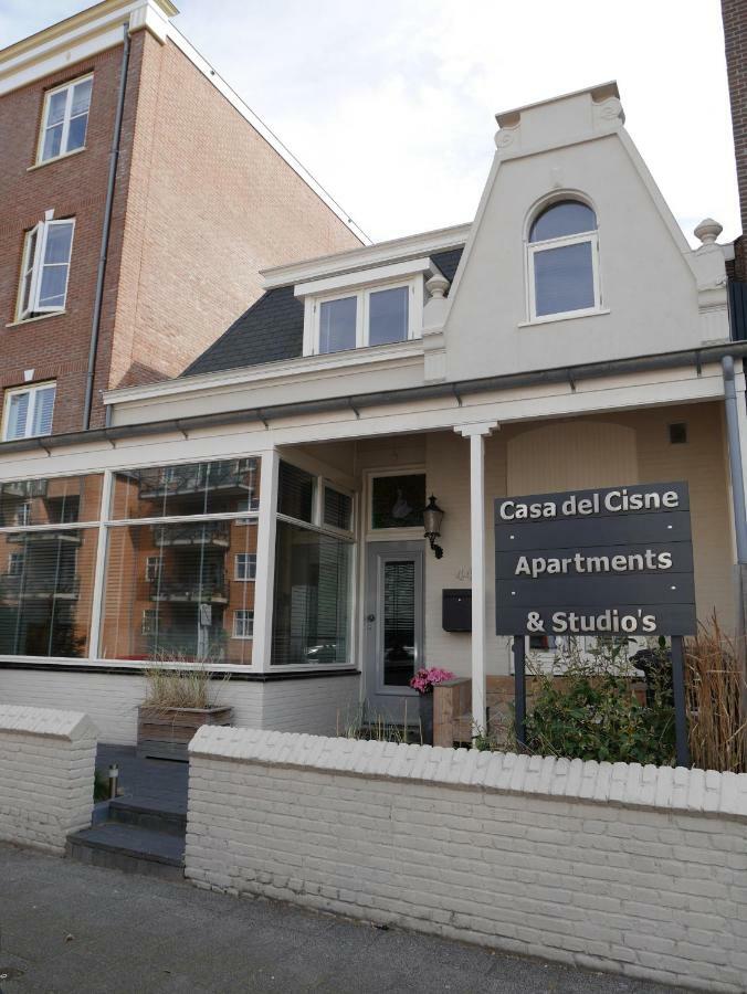 Casa Del Cisne Apart otel Zandvoort Dış mekan fotoğraf